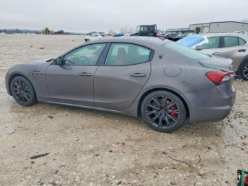 Maserati Ghibli III 2022 Maserati Ghibli Modena 2022 3.0 Benzyna 345KM, zdjęcie 1