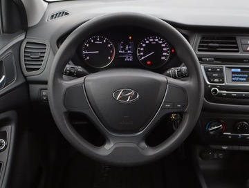 Hyundai i20 II Coupe 1.2 MPI 84KM 2016 Hyundai i20 1.2, Salon Polska, Serwis ASO, Klima, zdjęcie 14