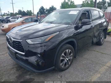 Toyota Highlander III 2022 Toyota Highlander Toyota Highlander XLE 3.5 Benzyna 295KM, zdjęcie 2