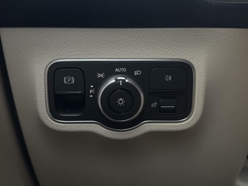 Mercedes GLB SUV 2.0 250 224KM 2024 Mercedes-Benz GLB 220, zdjęcie 23