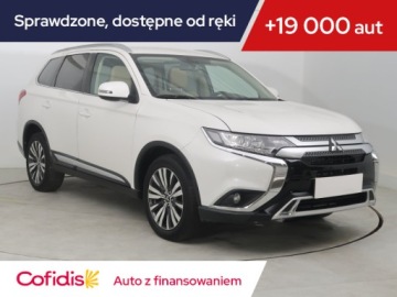 Mitsubishi Outlander III SUV Facelifting 2017 2.0 150KM 2019 Mitsubishi Outlander 2.0, Salon Polska