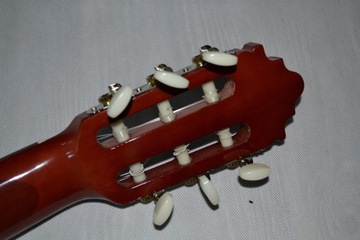 ЭЛЕКТРОКЛАССИЧЕСКАЯ ГИТАРА HARLEY BENTON CG300CE NT С ЛЮТНОЙ