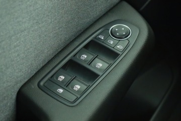 Renault Clio V Hatchback 5d Facelifting 1.0 TCe 90KM 2024 Renault Clio 1.0 TCe, Salon Polska, 1. Właściciel, zdjęcie 15