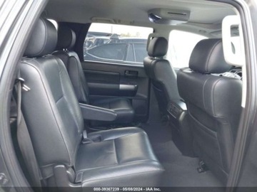 Toyota Sequoia II 5.7 i 381KM 2019 Toyota Sequoia 2019 Toyota Sequoia SR5 4WD (Natl) 5.7 Benzyna 381KM, zdjęcie 9