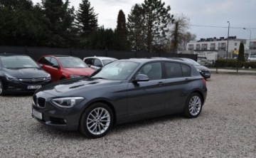 BMW Seria 1 F20-F21 Hatchback 5d 116i 136KM 2013 BMW Seria 1 SPORT Benzyna Nawigacja 1.6 Benzyna 136KM