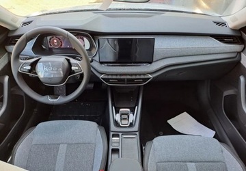 Skoda Octavia IV Liftback 1.5 TSI e-Tec Mild Hybrid 150KM 2025 Skoda Octavia 1.5 TSI 150KM DSG EDITION 130 SELECTION, fabryczny hak 1.5, zdjęcie 6