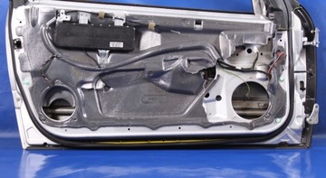 DVEŘE LEVÉ MERCEDES CLC CL203 09R 775