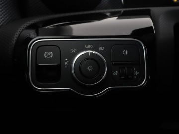 Mercedes CLA C118/X118 Shooting Brake 2.0 200d 150KM 2021 Mercedes CLA 200 Historia serwisowa Automat Full, zdjęcie 33