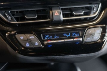 Toyota C-HR I Crossover 1.2L Turbo 116KM 2019 Toyota C-HR 1.2 T Premium 1.2 Benzyna 116KM, zdjęcie 21