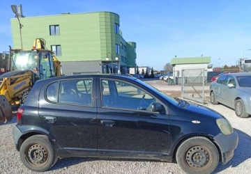 Toyota Yaris I 1.0 i 16V 68KM 2001 Toyota Yaris Toyota Yaris Benzyna 68KM, zdjęcie 4