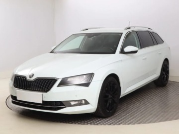 Skoda Superb III Kombi 2.0 TSI 280KM 2018 Skoda Superb 2.0 TSI, 4X4, Automat, Skóra, Navi, zdjęcie 1