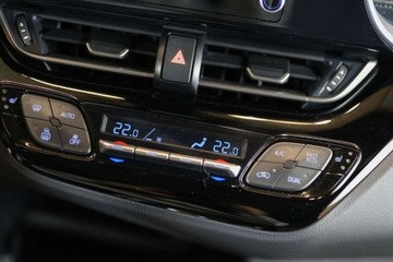 Toyota C-HR I Crossover Facelifting 1.8 Hybrid 122KM 2021 Toyota C-HR 1.8 Hybrid Style 1.8 Hybryda 122KM, zdjęcie 22