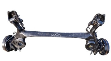 FIAT 500L OŚ BELKA ZAWIESZENIA TYŁ