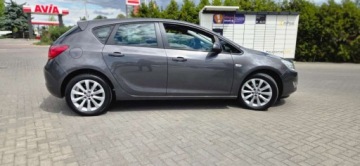 Opel Astra J Hatchback 5d 1.4 Turbo ECOTEC 140KM 2012 Opel Astra 1.4 Benzyna 140KM Klima PdC Import Raty Oplaty 1.4 Benzyna, zdjęcie 18