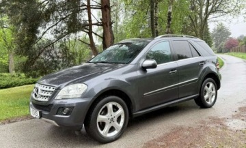Mercedes Klasa M W164 Off-roader Facelifting 3.0 V6 (300 CDI BlueEFFICIENCY) 190KM 2010