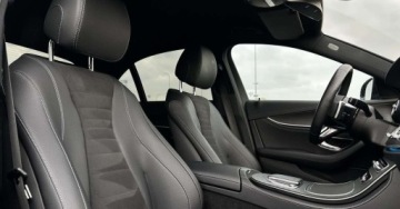 Mercedes Klasa E W213 Limuzyna Facelifting 2.0 220d 200KM 2023 Mercedes-Benz Klasa E Salon PL 4Matic AMG Line Airmatic Kamera360 Pamiec f, zdjęcie 23
