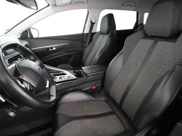 Peugeot 5008 II Crossover 1.6 BlueHDI 120KM 2017 Peugeot 3008 7os. Automat, zdjęcie 12