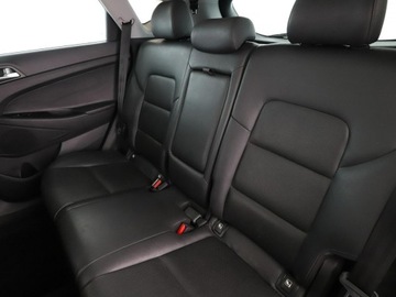 Hyundai Tucson III SUV 1.7 CRDI 115KM 2015 Hyundai Tucson 1.7 CRDi Panorama Nawigacja, zdjęcie 16