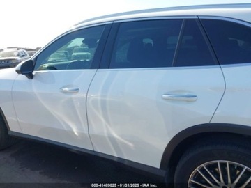 Mercedes GLC C254/X254 2023 Mercedes-Benz GLC 2023 MERCEDES-BENZ GLC 300 SUV 2.0 Benzyna 255KM, zdjęcie 4