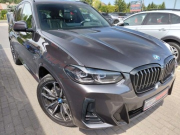 BMW X3 G01 SUV Plug-in Facelifting 2.0 30e 292KM 2022 BMW X3 M Pakiet Hak X Drive Plug In Panorama 2.0 Hybryda Plug-in 292KM, zdjęcie 3