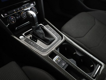 Volkswagen Arteon Fastback 2.0 TDI 150KM 2018 Volkswagen Arteon automat navi PDC-kamera, zdjęcie 31