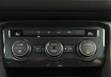 Volkswagen Tiguan II SUV 2.0 TDI 115KM 2018 Volkswagen Tiguan Comfortline Pakiet Comfort, ACC, Kamera cofana, KEYLESS, zdjęcie 24