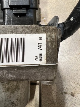 ČERPADLO SERVA ELEKTRICKÁ CITROEN C4 II 10- R. DS4 11-15 9676740380