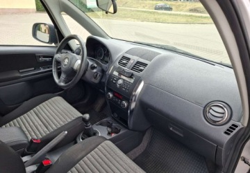 Suzuki SX4 I Hatchback Facelifting 1.6 VVT 120KM 2011 Suzuki SX4 Zarejestrowany - ubezpieczony - benzyna - 1,6 - 120 KM - 81.000, zdjęcie 14