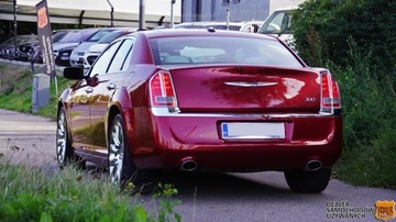 Chrysler 300C II Sedan 3.6 V6 286KM 2013 Chrysler 300C 3.6 AWD - Pełne wyposażenie, zdjęcie 5