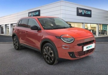 Fiat 2023 Fiat 600 Red 156KM SalonPL FV23 Znikomy przebieg Kredyt 0 Leasing od 101, zdjęcie 3