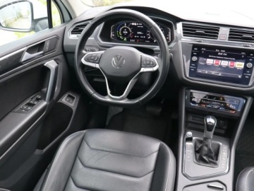 Volkswagen Tiguan II SUV Plug-in 1.4 TSI e-HYBRID 245KM 2022 VW Tiguan 1.4 TSI eHybrid, Salon Polska, zdjęcie 6
