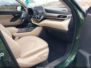 Toyota Highlander III 2023 Toyota Highlander 2023 TOYOTA HIGHLANDER HYBRID XLE 2.5 Hybryda 186KM, zdjęcie 9