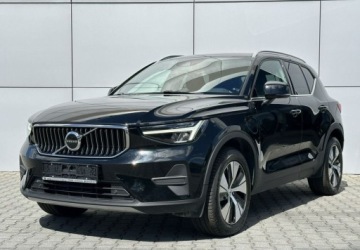 Volvo XC40 Crossover Plug-In Facelifting 1.5 T4 211KM 2022 Volvo XC 40 Nowy model Plugin Navi Kamera Led FV23 1.5 211KM