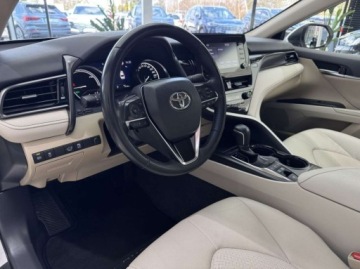Toyota Camry IX Sedan 2.5 Hybrid Dynamic Force 218KM 2022 Toyota Camry Comfort Kamera cofania Ele. Fotele CarPlayAndroid Auto LED, zdjęcie 6