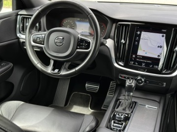 Volvo V60 II  Kombi 2.0 D4 190KM 2019 Volvo V60 II 2.0 D4 190 KM R-Design AUTOMAT CarPlay FULL LED / VIRTUAL /ASO, zdjęcie 35
