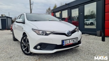 Toyota Auris II Touring Sports Facelifting 1.8 Hybrid 136KM 2016 Toyota Auris 1.8Hybryda Panorama Navi kamera climatronic 100 bezwypadek, zdjęcie 10