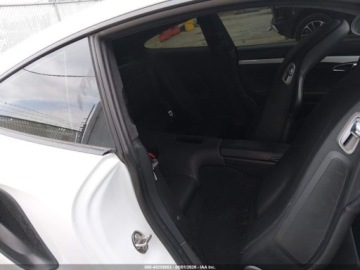 Porsche 911 991 Turbo/Turbo S Coupe 3.8 520KM 2015 Porsche 911 Turbo 2015 3.8 Benzyna 520KM, zdjęcie 13