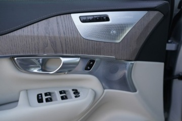 Volvo XC90 II SUV Plug-In 2.0 T8 Twin Engine Plug-in Hybrid 391KM 2021 Volvo XC 90 RECHARGE panorama FUL LED 7-os SKÓRA, zdjęcie 16