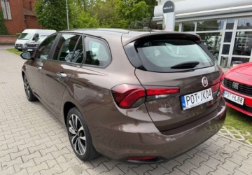 Fiat Tipo II Station Wagon 1.4 T-Jet 120KM 2019 Fiat Tipo Fiat Tipo 1.4 T-Jet 16v Pop 1.4 Benzyna 120KM, zdjęcie 6