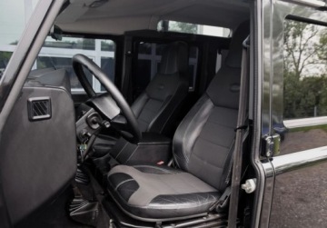 Land Rover Defender III 90 Station Wagon 2.2 TD4 122KM 2013 Land Rover Defender Faktura VAT 23 Defender 2.2 diesel 122 KM 4x4, zdjęcie 31