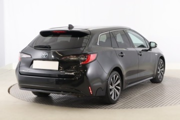 Toyota Corolla XII TS Kombi 1.8 Hybrid 122KM 2021 Toyota Corolla 1.8 Hybrid, Salon Polska, zdjęcie 3