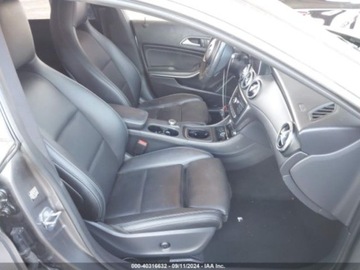Mercedes CLA C118/X118 2019 Mercedes-Benz CLA MERCEDES-BENZ CLA 250 2.0 Benzyna 208KM, zdjęcie 5