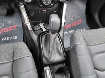 Citroen C3 Aircross  I Crossover Facelifting 1.2 PureTech 130KM 2022 Citroen C3 Aircross Automat Navi Kamera Full LED Asystent pasa 1.2 Benzyna, zdjęcie 21