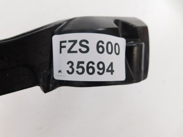 YAMAHA FAZER FZS 600 РАМА ЛЕВОЕ КРЕПЛЕНИЕ