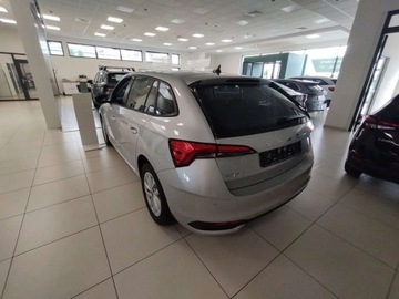 Skoda Scala Hatchback Facelifting 1.0 TSI 115KM 2025 Skoda Scala Selection 1,0 TSI 115 KM manual. od reki, Benzyna 115KM, zdjęcie 1