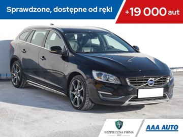 Volvo V60 I Kombi Facelifting 2.0 D3 DRIVE-E 150KM 2015 Volvo V60 D3 2.0, Salon Polska, Serwis ASO, Skóra
