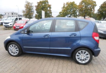 Mercedes Klasa A W169 Coupe 1.7 170 116KM 2008 Mercedes-Benz Klasa A Mercedes-Benz Klasa A W169 1.7 benzyna 115 KM 1.7, zdjęcie 7