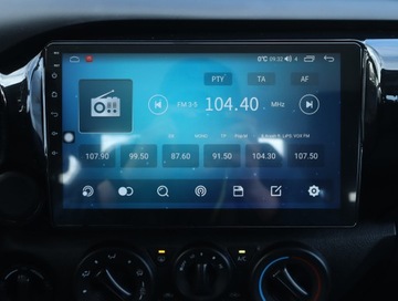 Toyota Hilux VIII Pojedyncza kabina Facelifting 2.4 D-4D 150KM 2023 Toyota Hilux 2.4 D-4D, Salon Polska, Serwis ASO, zdjęcie 11