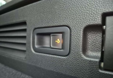 Volkswagen Arteon Fastback Facelifting 2.0 TDI SCR 150KM 2021 Volkswagen Arteon Elegance 2.0TDI 150KM Webasto Skora DCC Hak EL.Fotele Ka, zdjęcie 35