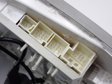 LAMPA INTERIÉR KABINY ORIGINÁLNÍ A2129060000 MERCEDES E W212 09R